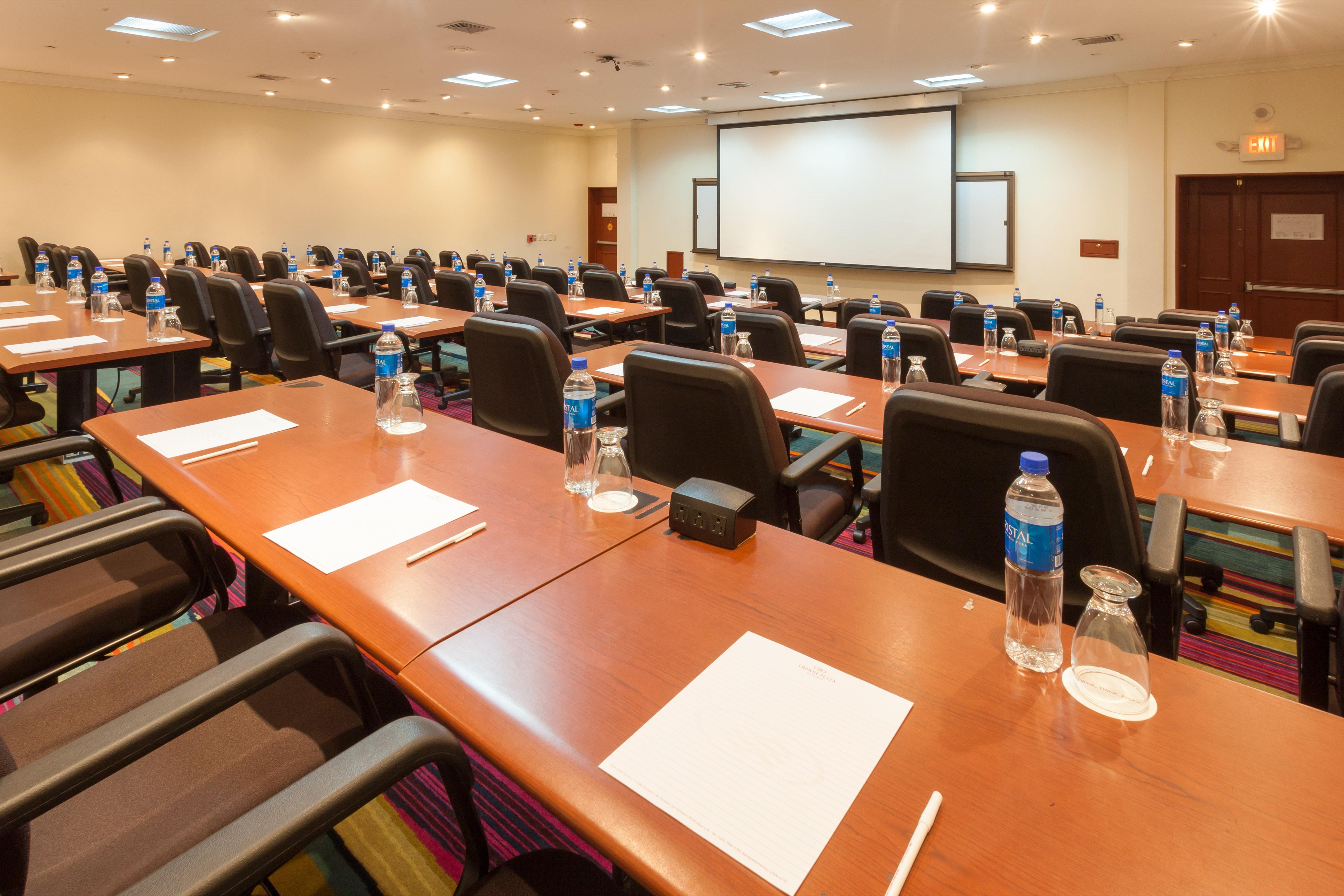 Hilton San Salvador Hotel Bagian luar foto