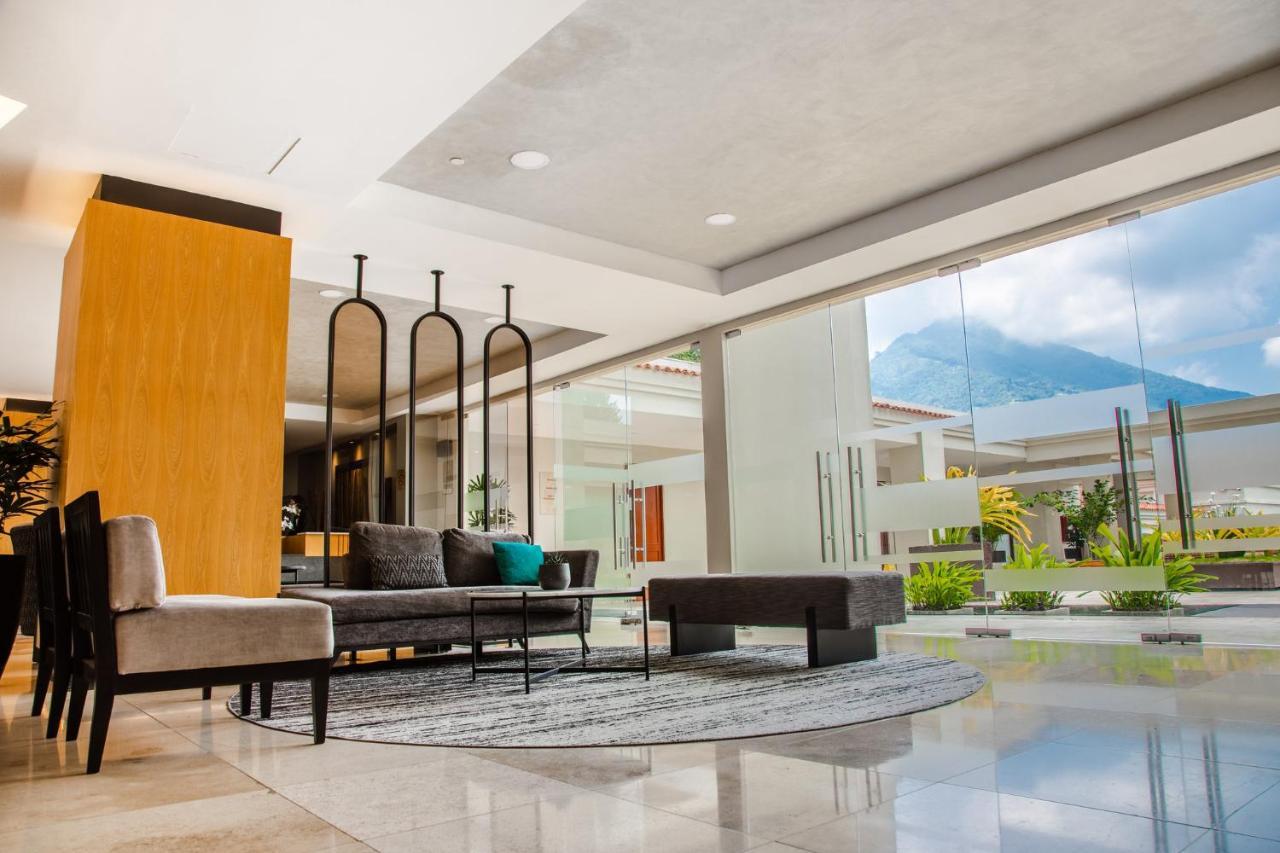 Hilton San Salvador Hotel Bagian luar foto