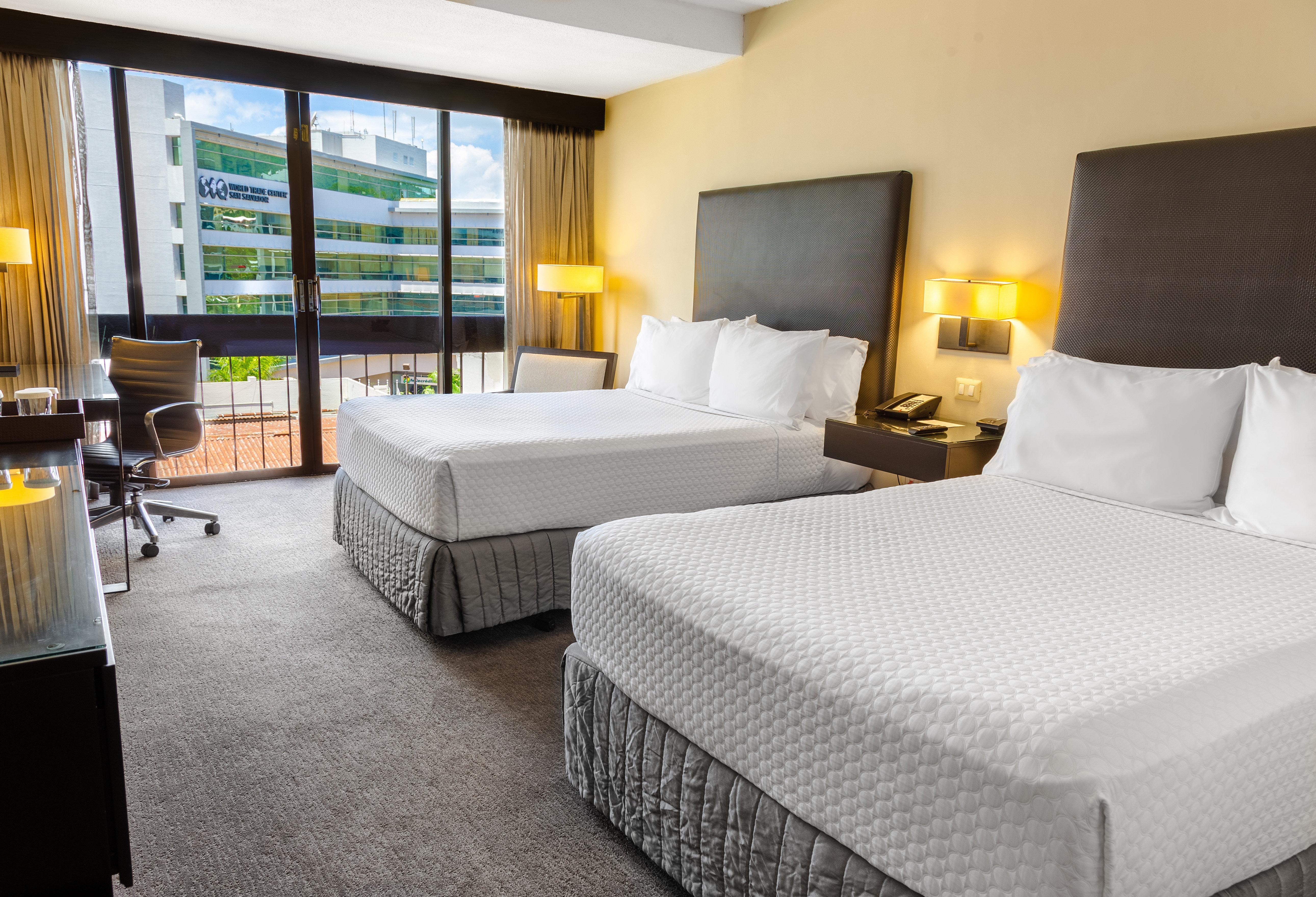 Hilton San Salvador Hotel Bagian luar foto