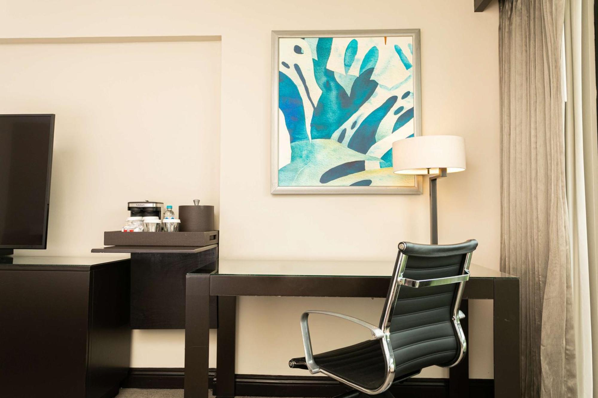 Hilton San Salvador Hotel Bagian luar foto
