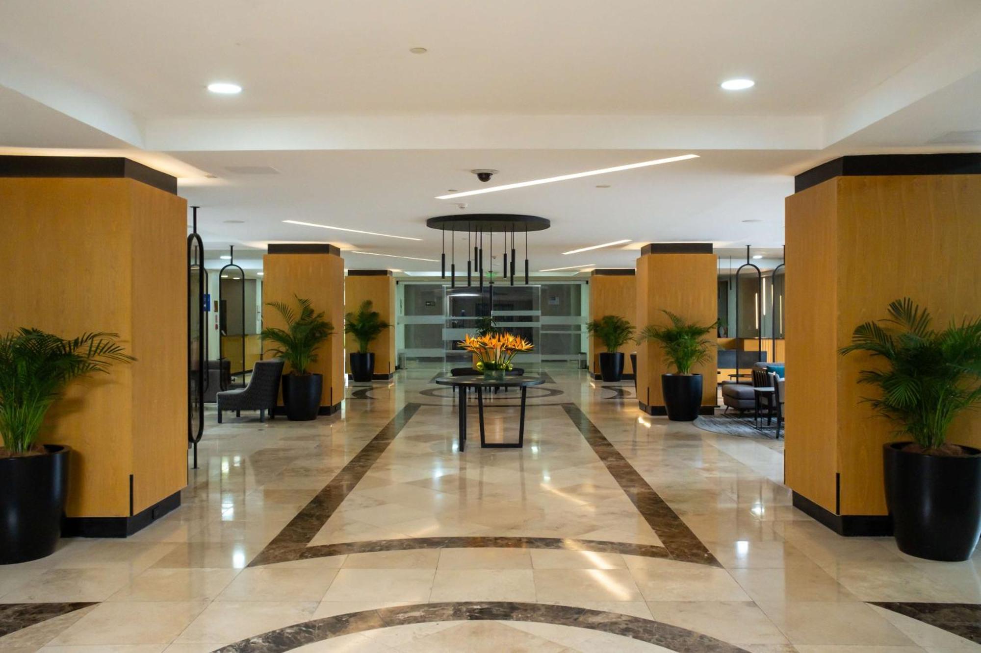 Hilton San Salvador Hotel Bagian luar foto